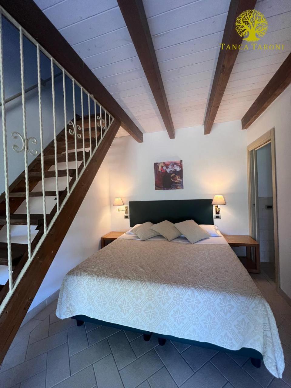 Agriturismo Bed And Breakfast Tanca Taroni Telti Extérieur photo
